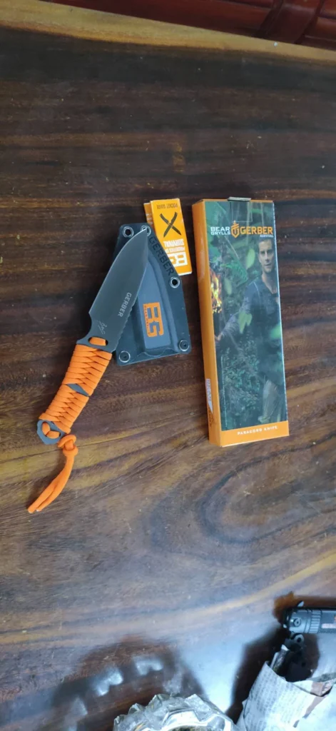 FB1202 wholesale and custom knife style