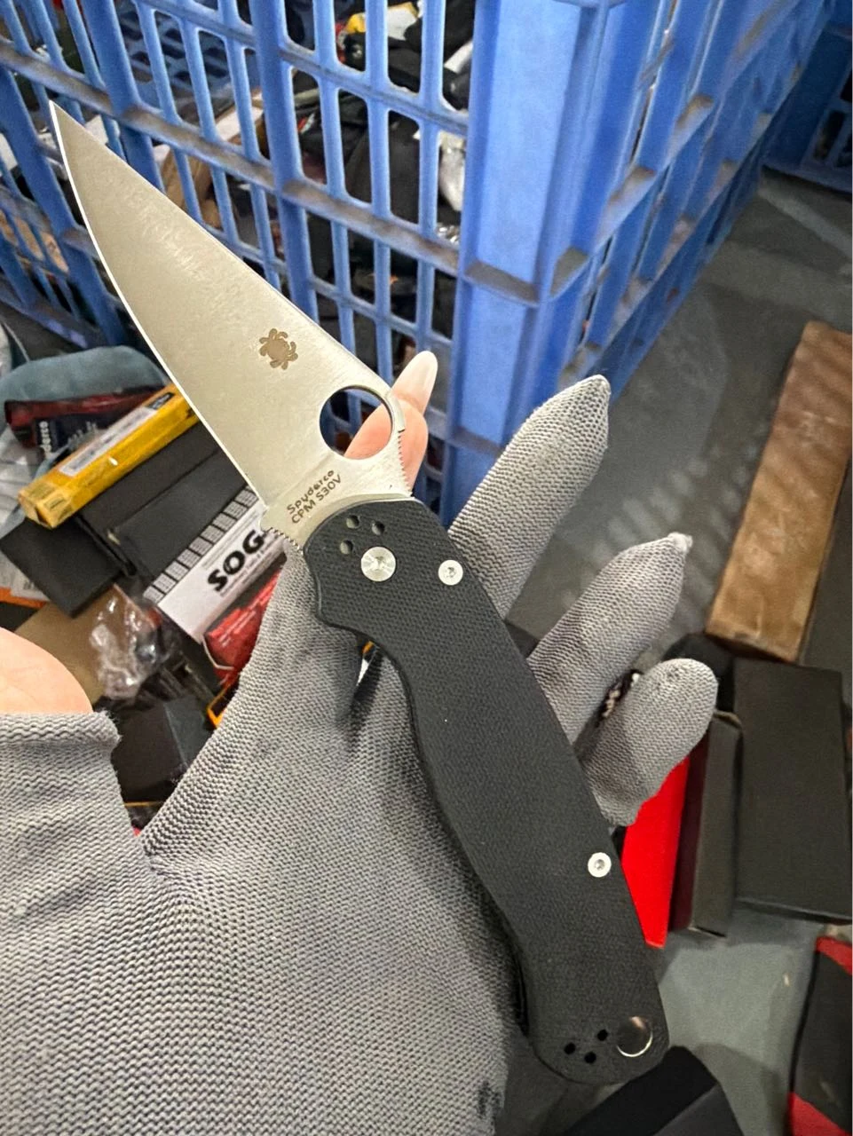 FB1369 wholesale and custom knife style