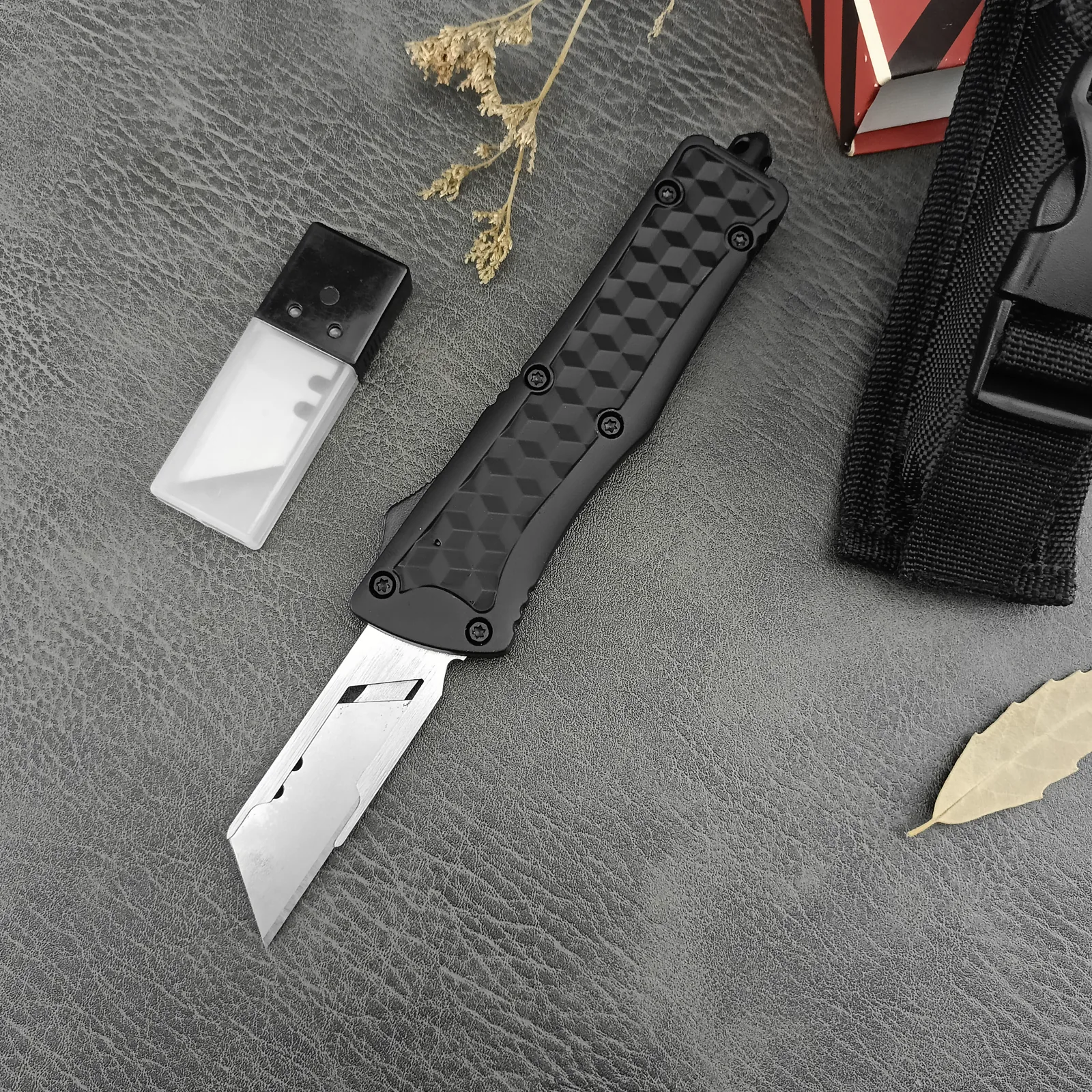 OT114 wholesale and custom knife style